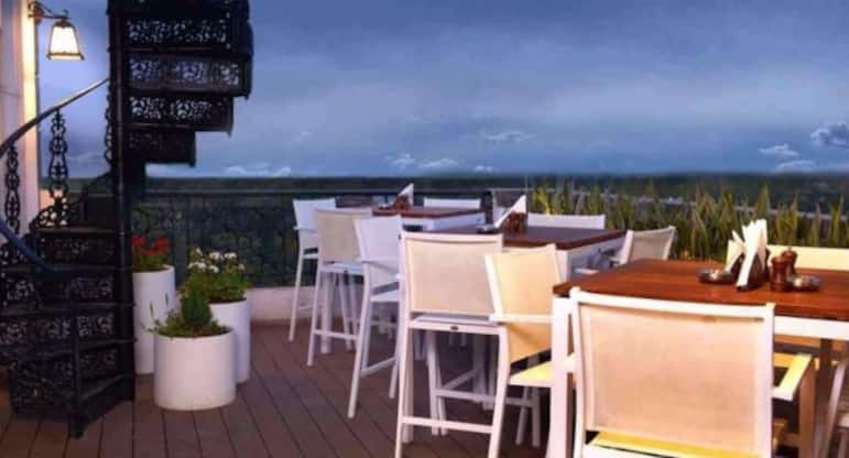 Top cafes in Rajouri Garden AMPM Café & Bar, Rajouri Garden, New Delhi | Zomato